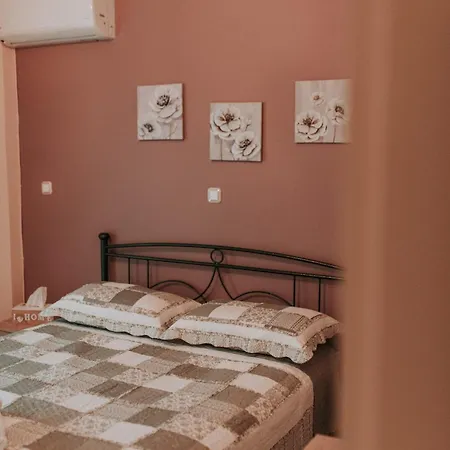 Ferienhaus αντώνης *